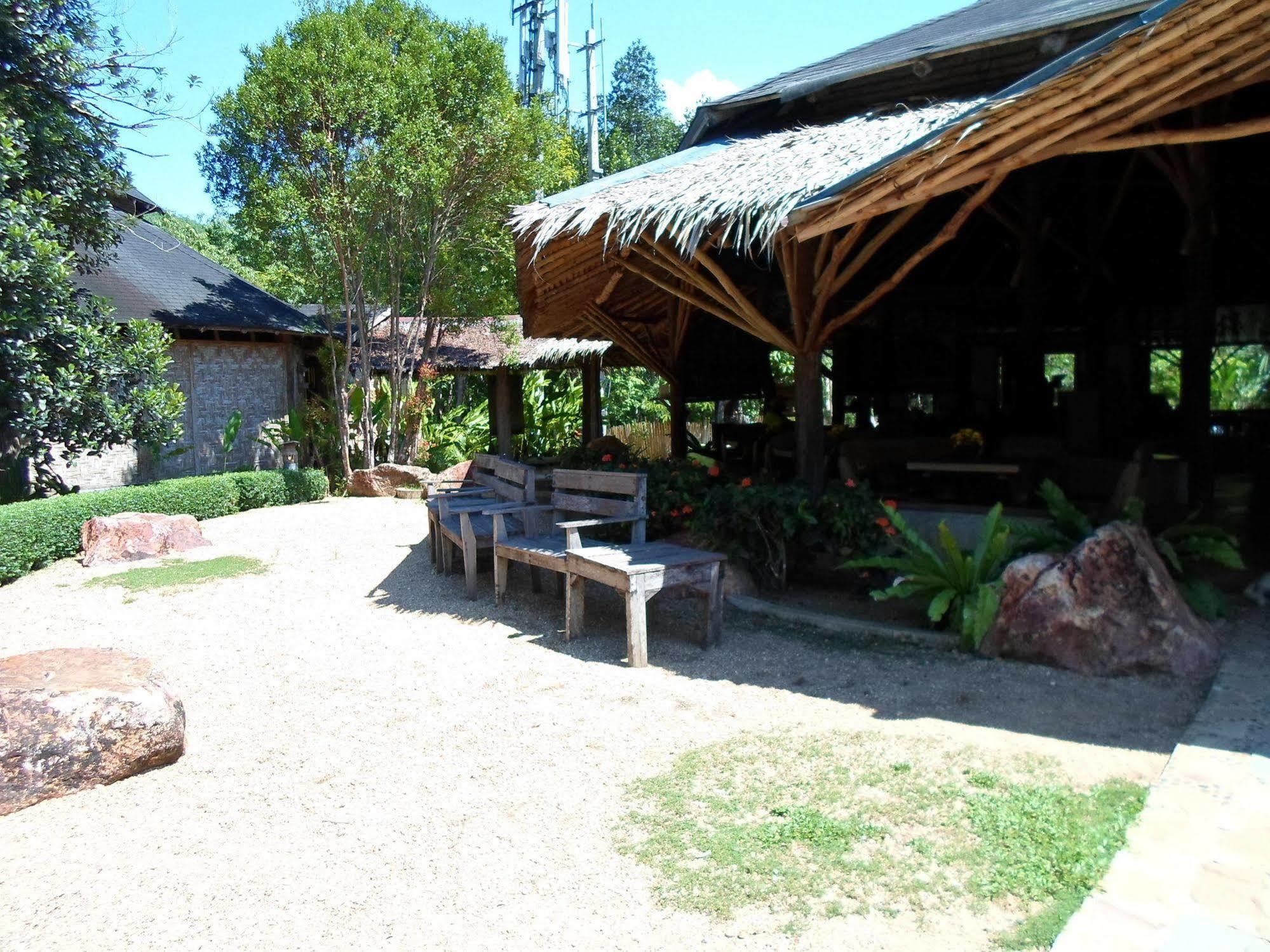 The Cliff & River Jungle Resort Phanom المظهر الخارجي الصورة